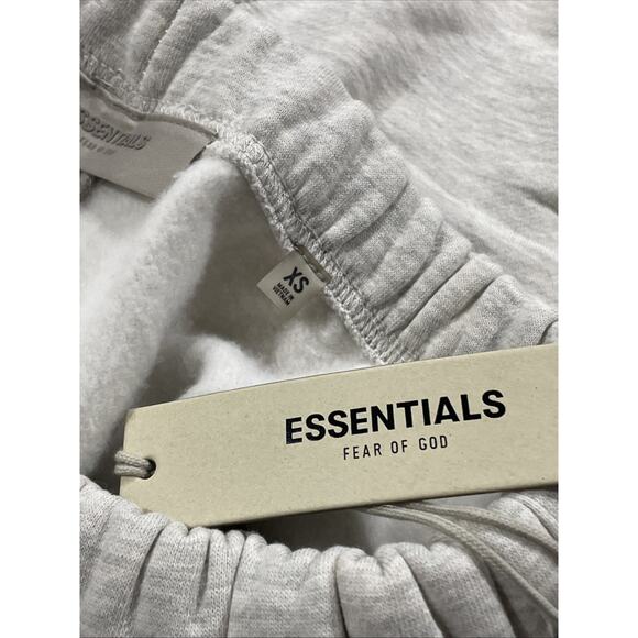 Fear of God Essentials Sweatpants SS22 Light Oatmeal X-Small NWT FAST SHIPPING - Picture 10 of 11